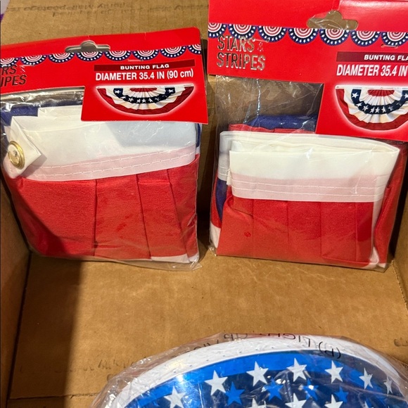 NWT America bundle. Patriotic Dog & cat Toys Set with visor and bunting flag. - Picture 4 of 5